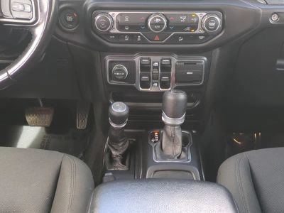 2020 Jeep Wrangler — photo 19 view