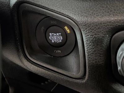 2025 Jeep Wrangler — photo 20 view