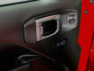 2025 Jeep Wrangler — photo 14 view