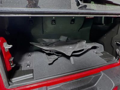 2025 Jeep Wrangler — photo 31 view
