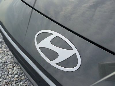 2026 Hyundai ELANTRA — photo 13 view