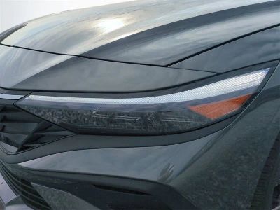 2026 Hyundai ELANTRA — photo 10 view