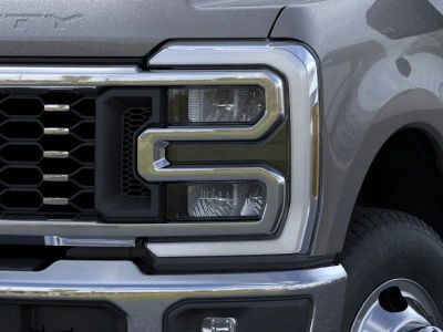 2026 Ford F-350SD - Photo 18