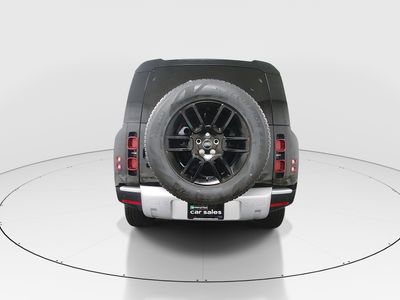 2025 Land Rover Defender - Photo 6