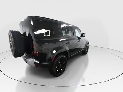 2025 Land Rover Defender - Photo 7