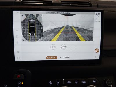 2025 Land Rover Defender - Photo 16