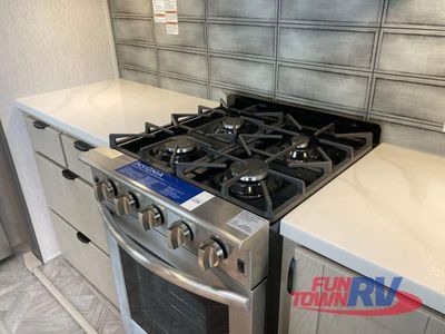 2025 Forest River RV Salem Grand Villa - Photo 17