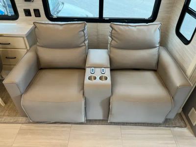 2026 Tiffin ALLEGRO BAY — photo 7 view