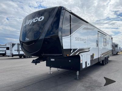 2026 Jayco Seismic - Photo 10