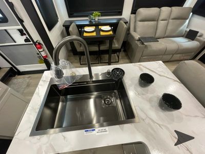 2026 Jayco Seismic - Photo 42