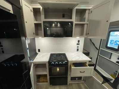 2026 Jayco Seismic - Photo 31