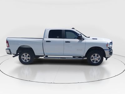 2024 Ram 2500 — photo 8 view