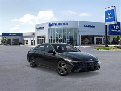 2026 Hyundai Elantra Hybrid - Photo 2