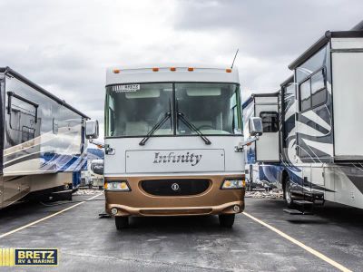 2000 Thor Motor Coach Infinity - Photo 2