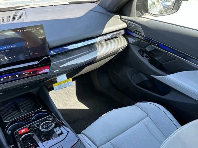 2026 BMW M5 — photo 14 view