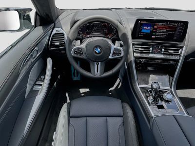 2026 BMW 8 Series — photo 16 view