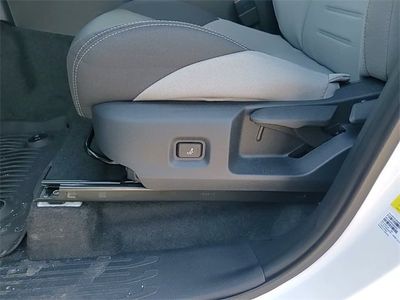2025 Toyota Tacoma - Photo 12