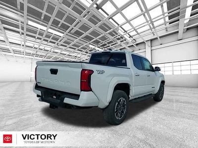 2025 Toyota Tacoma - Photo 3