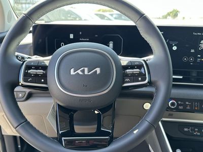 2026 Kia Carnival Hybrid — photo 7 view