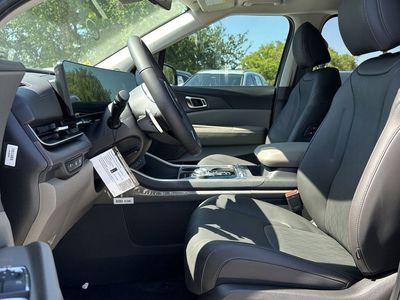 2026 Kia Carnival Hybrid — photo 15 view