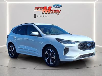 2023 Ford Escape — rear three-quarter view