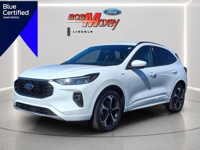2023 Ford Escape ST-Line Select in Oxford White Yz — front three-quarter view
