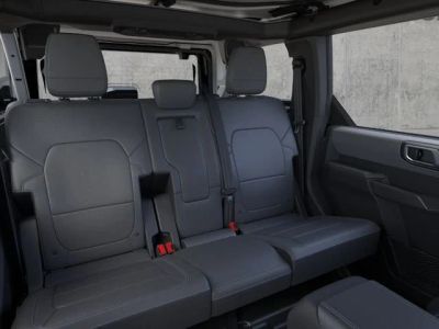 2026 Ford Bronco — photo 11 view
