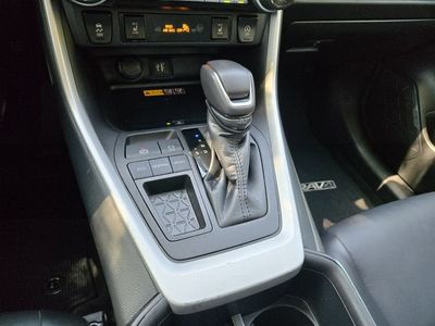 2023 Toyota RAV4 - Photo 13