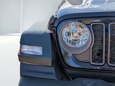 2026 Jeep Wrangler — photo 8 view