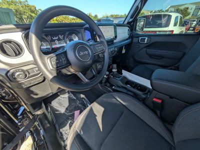 2026 Jeep Wrangler — photo 12 view