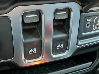 2026 Jeep Wrangler — photo 15 view