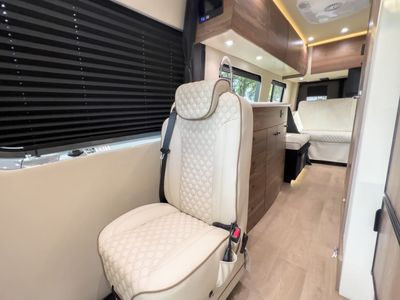 2026 Winnebago VIEW - Photo 6