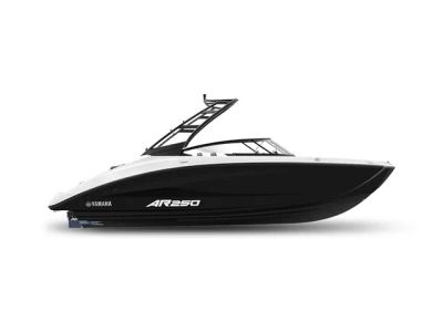 2026 Yamaha Boats AR250 — front three-quarter view