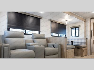2025 Palomino SolAire - Photo 5