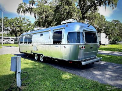 2017 Airstream Classic — rear three-quarter view
