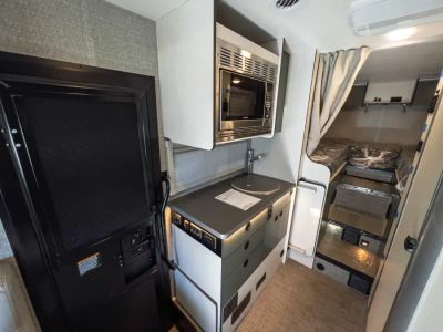 2027 Winnebago EKKO — photo 10 view