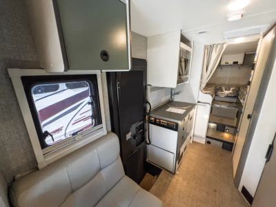2027 Winnebago EKKO — photo 8 view