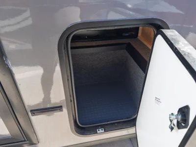 2027 Winnebago EKKO — photo 18 view