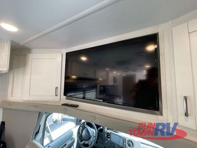 2025 Gulf Stream RV Yellowstone - Photo 18