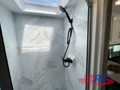 2025 Gulf Stream RV Yellowstone - Photo 24