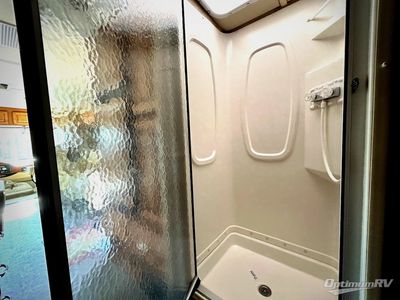 2014 Winnebago Vista - Photo 12