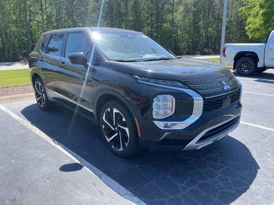 2024 Mitsubishi Outlander SE — side profile view