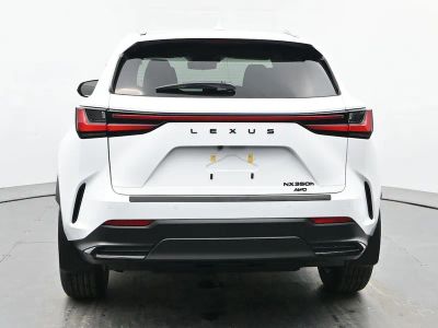 2026 Lexus NX HYBRID - Photo 4