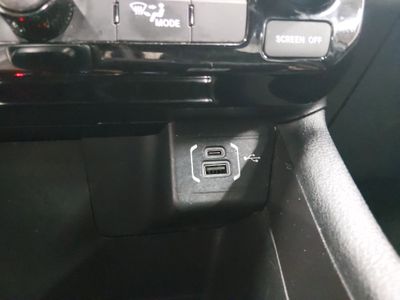 2024 Jeep Compass — photo 18 view
