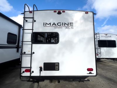 2026 Grand Design IMAGINE XLS - Photo 21