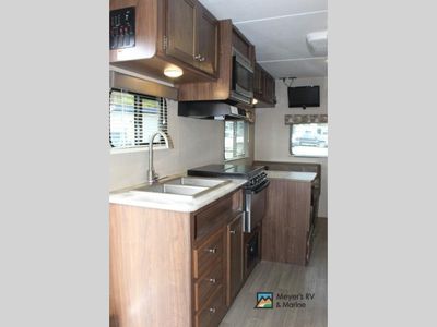 2017 Dutchmen RV Coleman Lantern Series - Photo 11