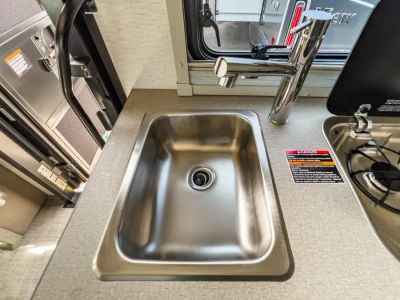 2027 Winnebago EKKO — photo 10 view