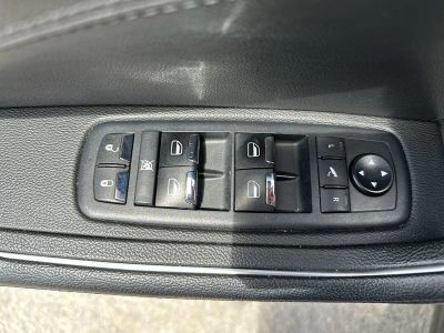 2022 Maserati Levante — photo 15 view