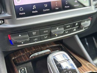 2022 Maserati Levante — photo 17 view