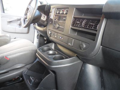 2021 Chevrolet Express - Photo 13